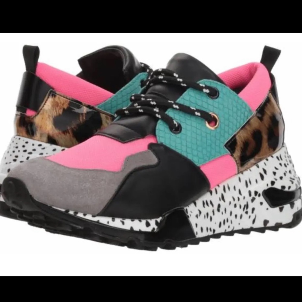 STEVE MADDEN Women's Cliff Trainers